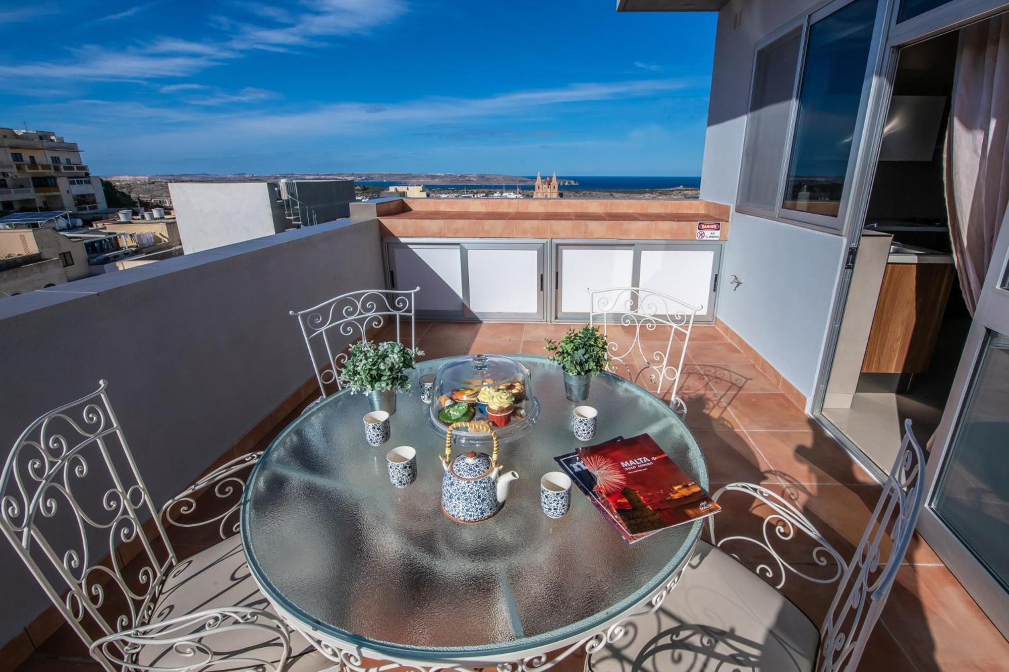 Appartement Frances Flats à Mellieħa Extérieur photo