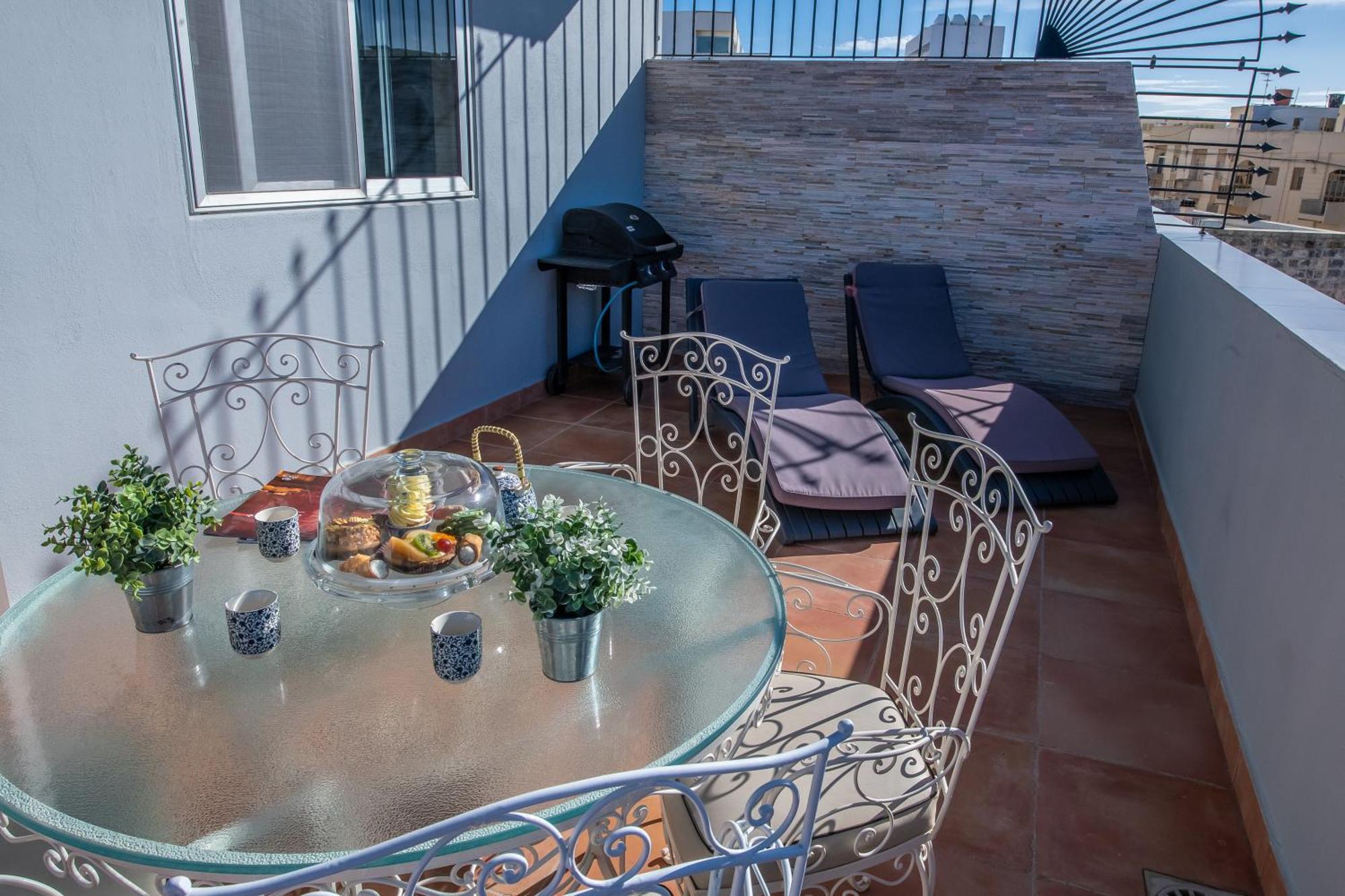 Appartement Frances Flats à Mellieħa Extérieur photo